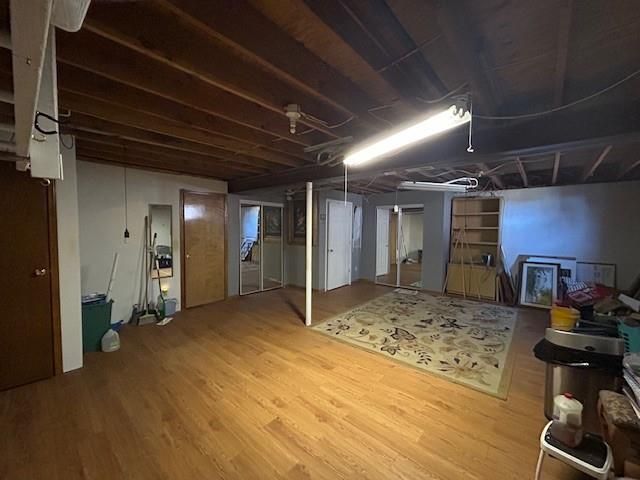 1049 SW TWIN CREEK Drive, Lee's Summit, MO 64081