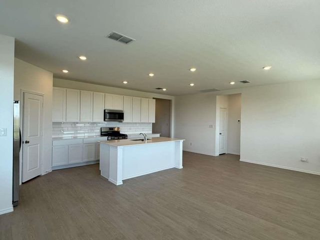 191 Rodney Boat RD, Kyle, TX 78640