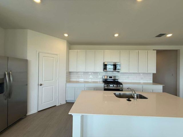 191 Rodney Boat RD, Kyle, TX 78640