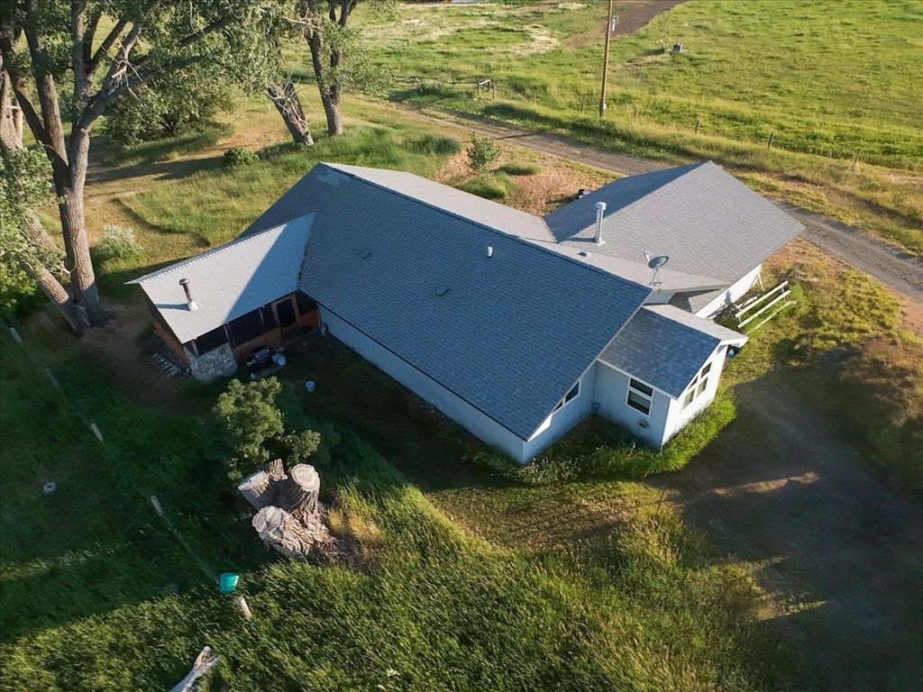 1520 Hwy 31, Hyattville, WY 82428 photo 10