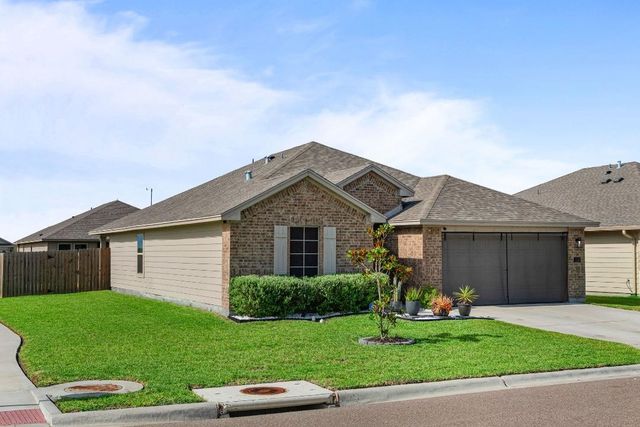 1218 Carnaby, Corpus Christi, TX 78415