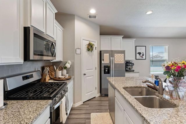1218 Carnaby, Corpus Christi, TX 78415