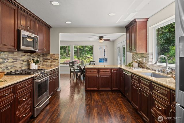15408 14th Avenue NW, Gig Harbor, WA 98332
