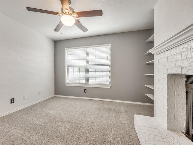 3003 River Oaks Drive 204, Norman, OK 73072