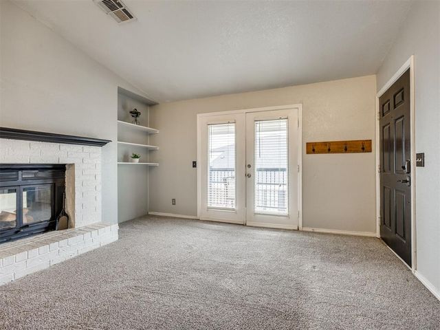 3003 River Oaks Drive 204, Norman, OK 73072