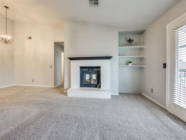 3003 River Oaks Drive 204, Norman, OK 73072