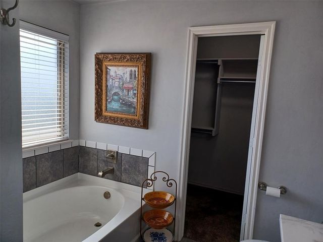 2364 NW 191st Court, Edmond, OK 73012
