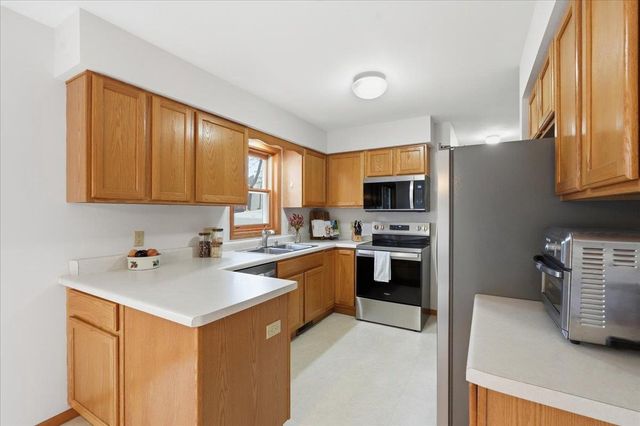 6210 Tiller Trail, Madison, WI 53719