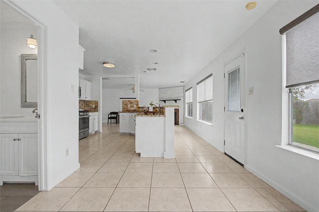 16227 Affirmed Way, Friendswood, TX 77546