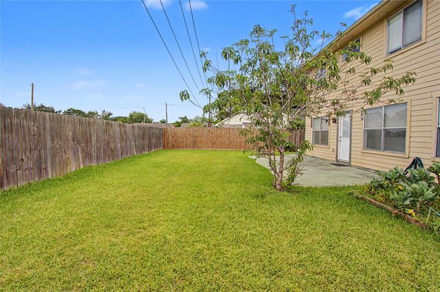 16227 Affirmed Way, Friendswood, TX 77546