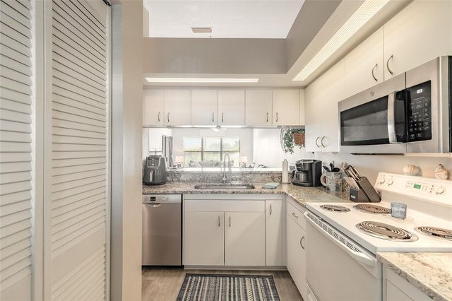 402 BOUCHELLE DRIVE 204, New Smyrna Beach, FL 32169