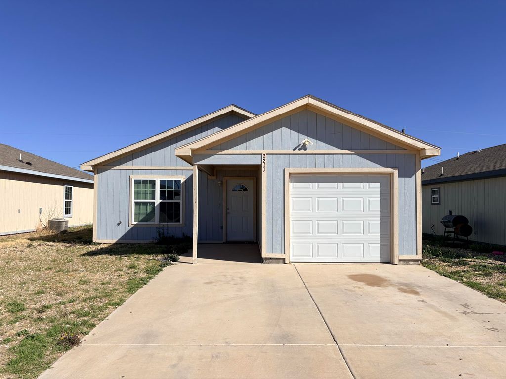 2211 E Main Street, Lubbock, TX 79403
