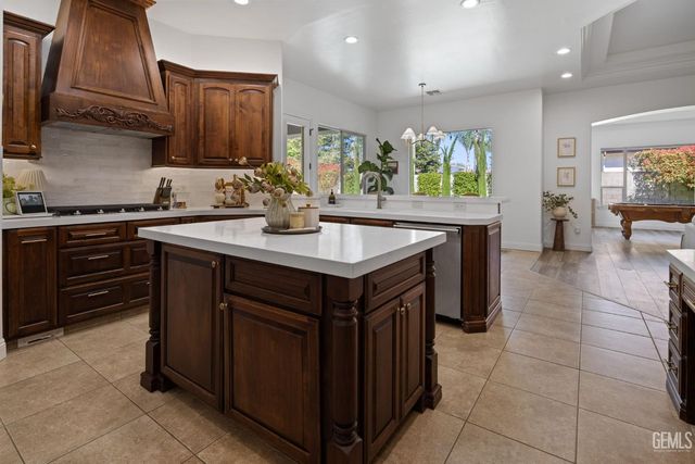 12606 Bickerstaff Drive, Bakersfield, CA 93311