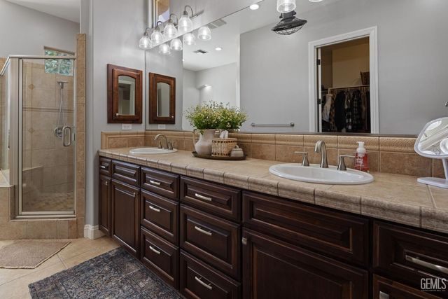 12606 Bickerstaff Drive, Bakersfield, CA 93311