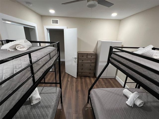 945 79th Terrace 101, Miami Beach, FL 33141