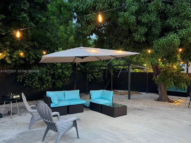 945 79th Terrace 101, Miami Beach, FL 33141