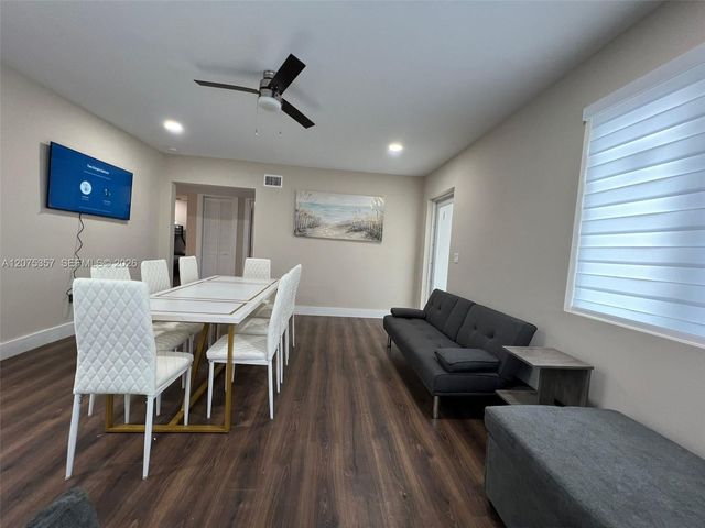 945 79th Terrace 101, Miami Beach, FL 33141