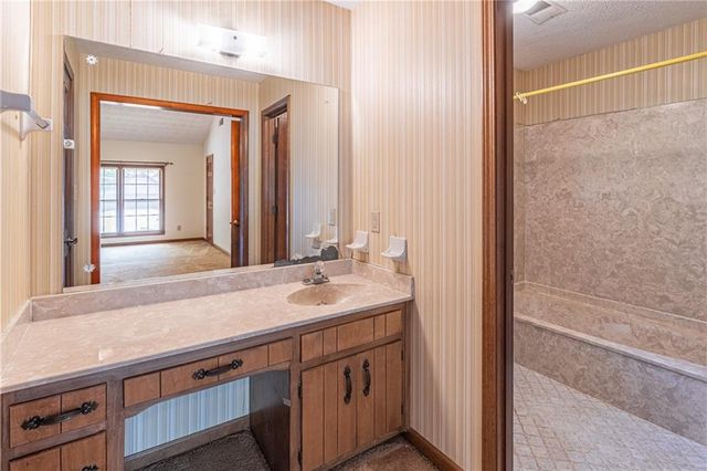 4582 Ridgeland Drive SW, Lilburn, GA 30047