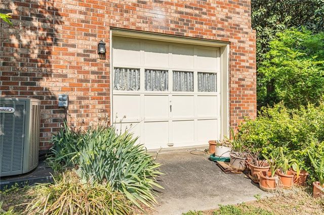 4582 Ridgeland Drive SW, Lilburn, GA 30047