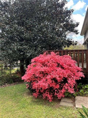 4582 Ridgeland Drive SW, Lilburn, GA 30047