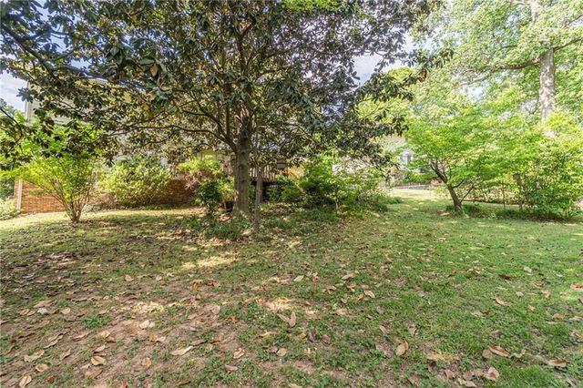 4582 Ridgeland Drive SW, Lilburn, GA 30047