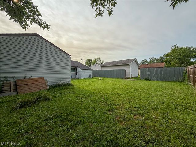 7422 Sierra Madre, Boardman, OH 44512