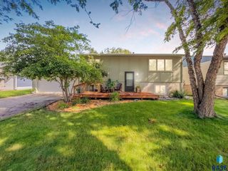 5608 W Bluestem St, Sioux Falls, SD 57106