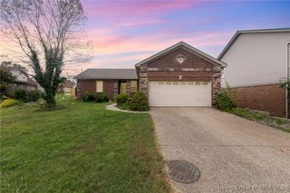 3807 Homestead Drive, New Albany, IN 47150