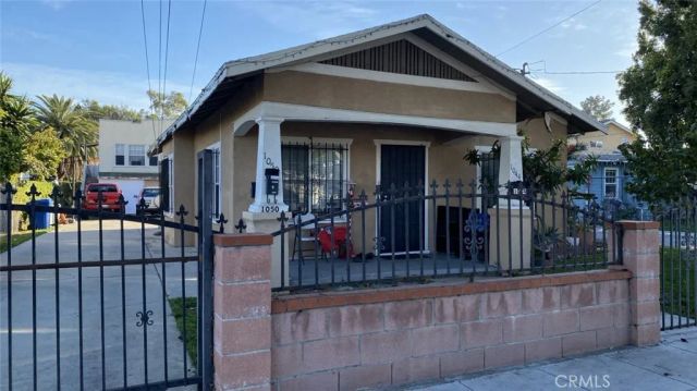 1044 E 17th Street, Long Beach, CA 90813