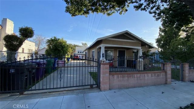 1044 E 17th Street, Long Beach, CA 90813