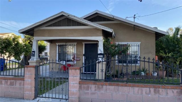 1044 E 17th Street, Long Beach, CA 90813