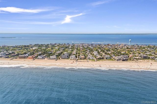 17 Bungalow Walk, Ocean Beach, NY 11770