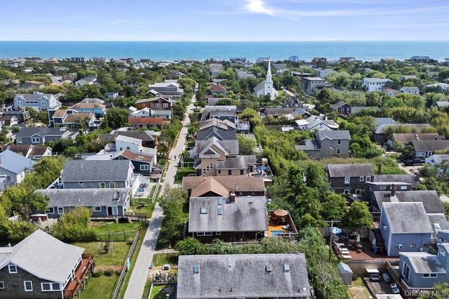 17 Bungalow Walk, Ocean Beach, NY 11770