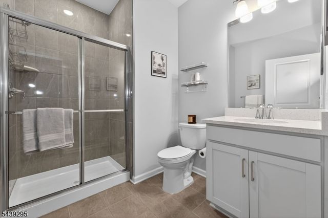 27 Redmon Road, Raritan Twp., NJ 08822