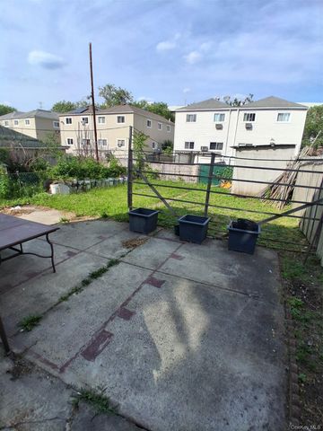 636 Logan Avenue, Bronx, NY 10465