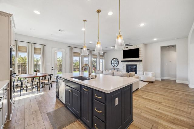 1907 Creekwood Cove, Missouri City, TX 77459