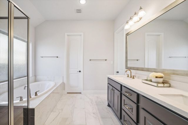 1907 Creekwood Cove, Missouri City, TX 77459