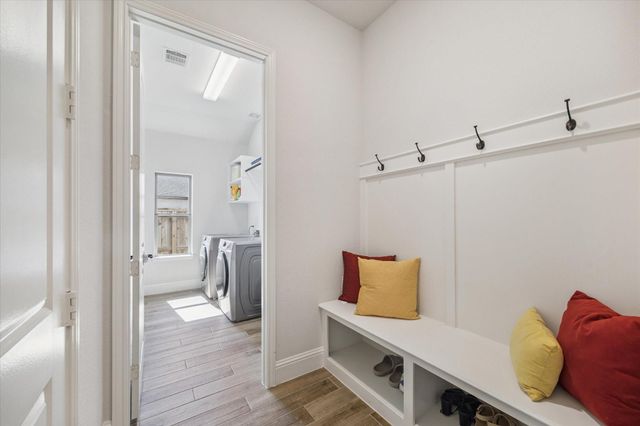 1907 Creekwood Cove, Missouri City, TX 77459