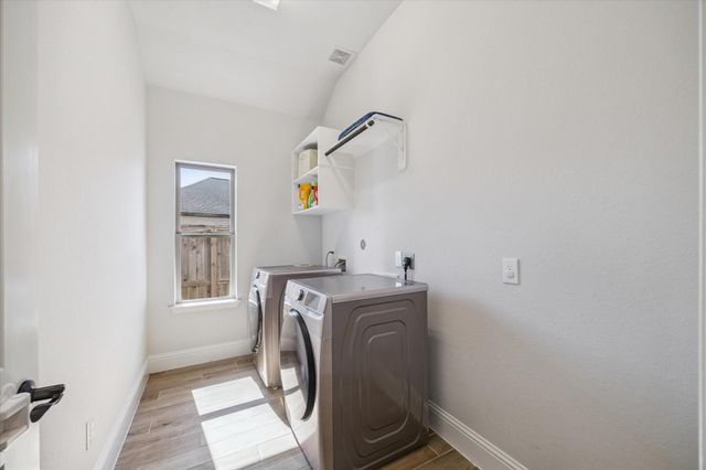 1907 Creekwood Cove, Missouri City, TX 77459