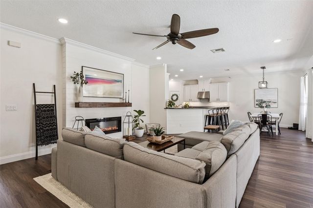 10033 WITTENBERG WAY, Orlando, FL 32832