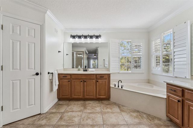 10033 WITTENBERG WAY, Orlando, FL 32832