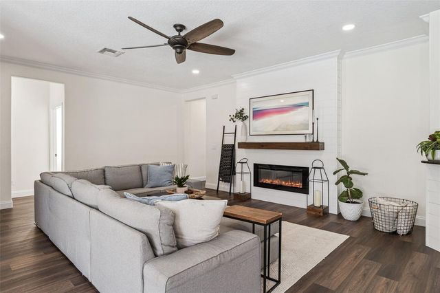 10033 WITTENBERG WAY, Orlando, FL 32832