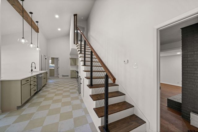 3829 Cloverdale, Tyler, TX 75701