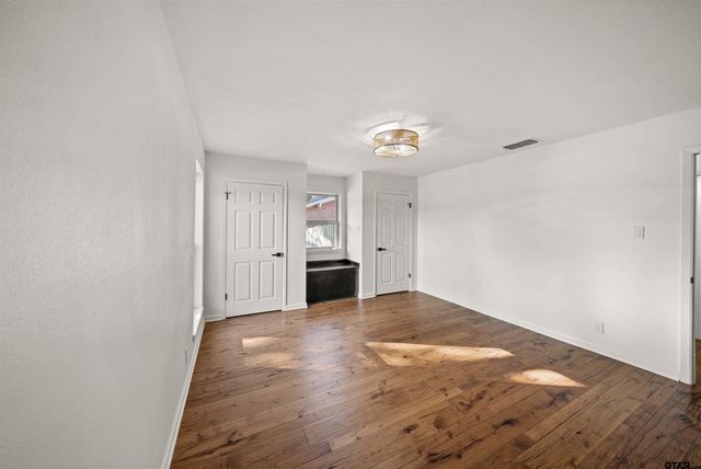 3829 Cloverdale, Tyler, TX 75701