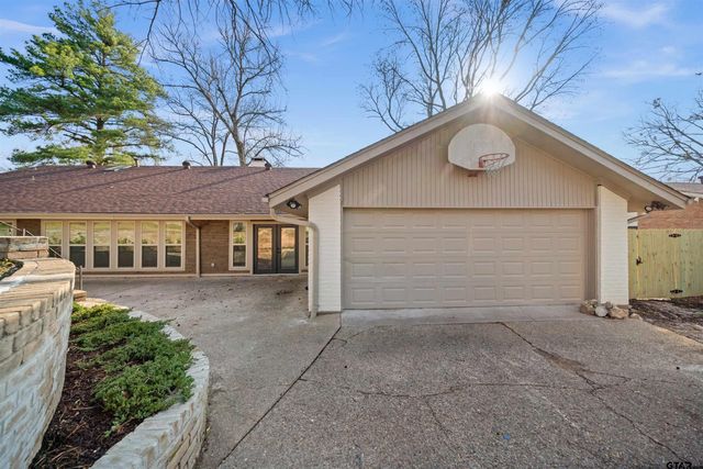 3829 Cloverdale, Tyler, TX 75701
