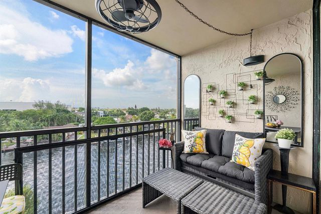 13 Royal Palm Way 5030, Boca Raton, FL 33432