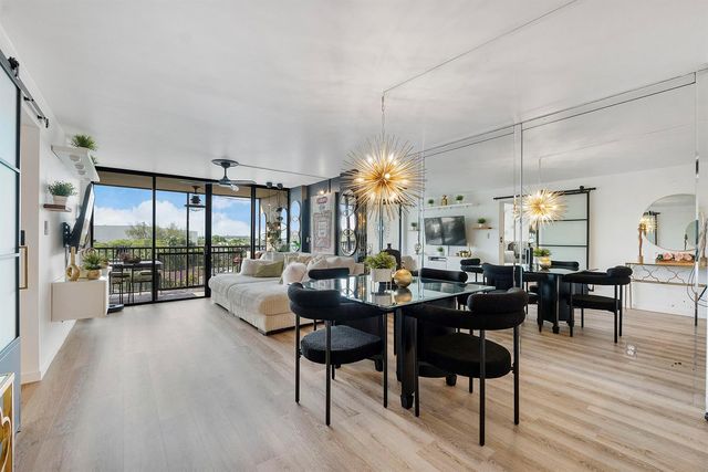 13 Royal Palm Way 5030, Boca Raton, FL 33432