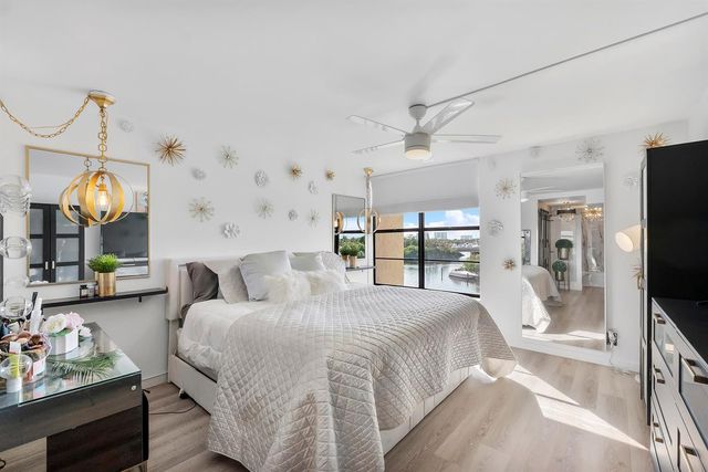 13 Royal Palm Way 5030, Boca Raton, FL 33432