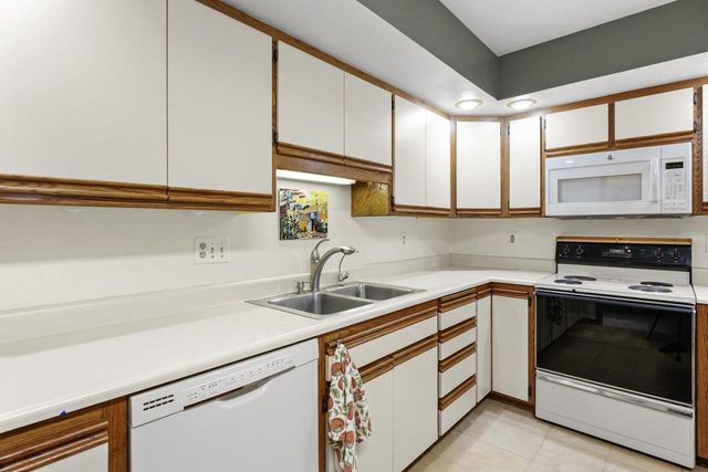 821 Gammon Road, Madison, WI 53717