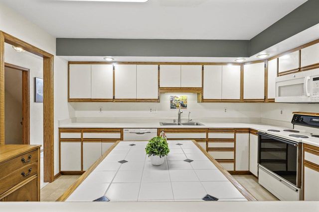 821 Gammon Road, Madison, WI 53717